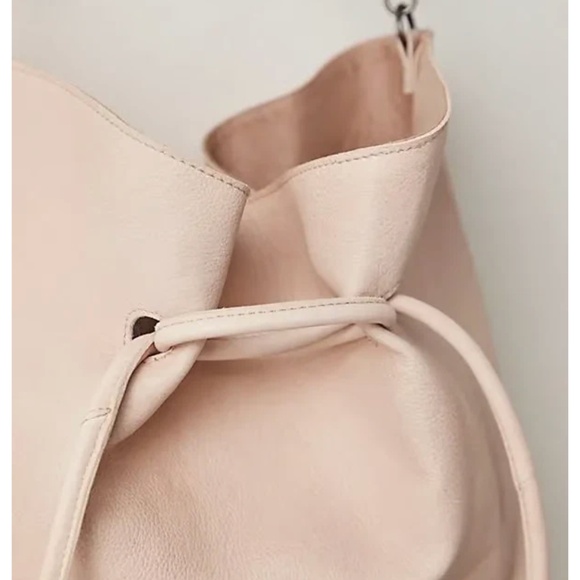 Free People Head Over Heels Leather Tote Bag in Abalone Shell NWT - Picture 4 of 11